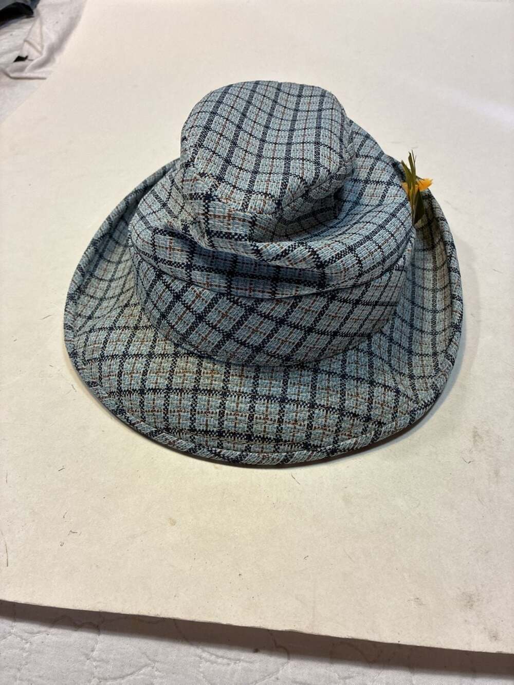 Vintage Pendleton Tweed Bucket Hat Size 7 1/8 Blue Check Plaid Feather